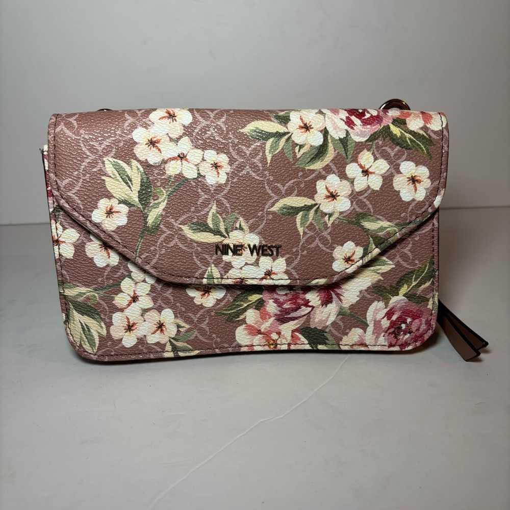Women’s Nine West purple floral wallet crossbody purse